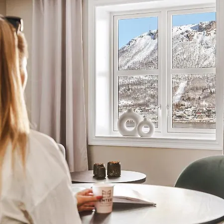 Hotell Enter St Elisabeth & 4*