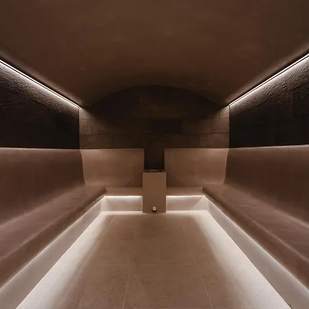 Enter St Elisabeth & 4*