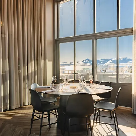 Enter St Elisabeth & 4* Tromso