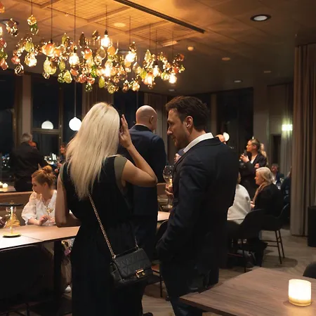 Enter St Elisabeth &