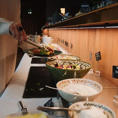 Enter St Elisabeth & 4* 트롬쇠