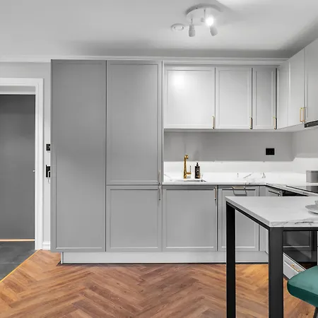 호텔 Enter St Elisabeth & 트롬쇠