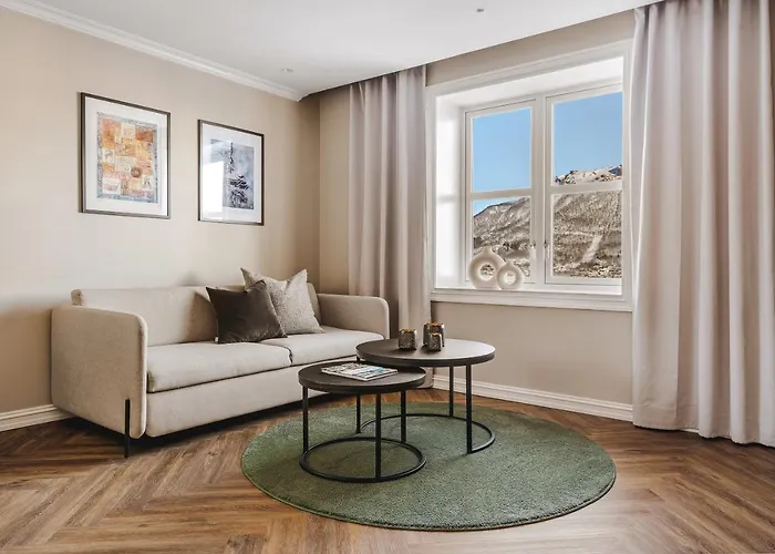 Enter St Elisabeth & Hotell