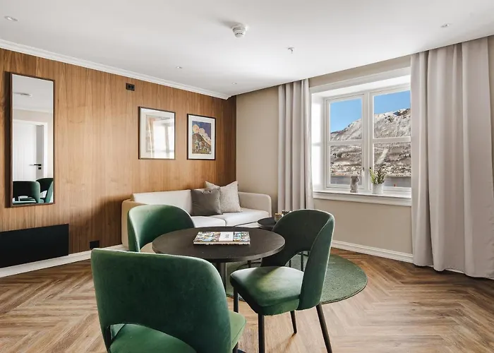 Hotell Enter St Elisabeth & 4*