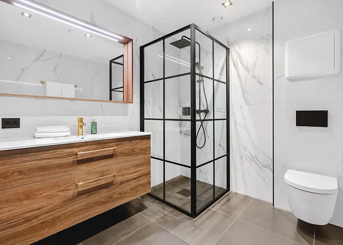 Enter St Elisabeth &