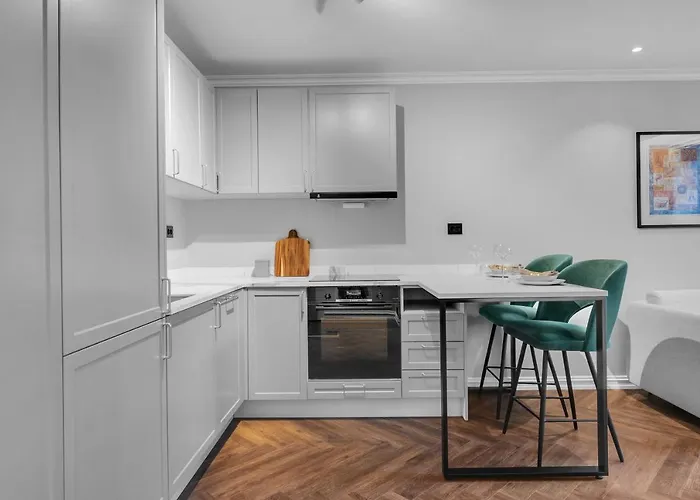 Enter St Elisabeth & Hotell