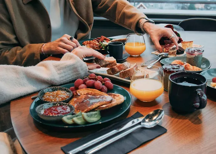 Enter St Elisabeth & Hotell 4*