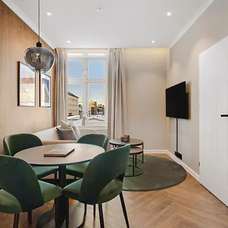 Enter St Elisabeth & Hotel