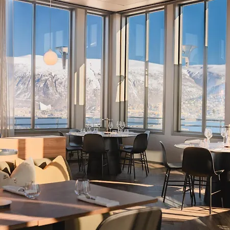 Enter St Elisabeth & 4*