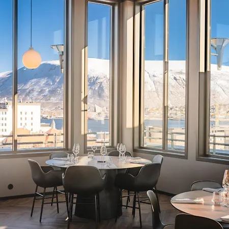 Enter St Elisabeth & 4*